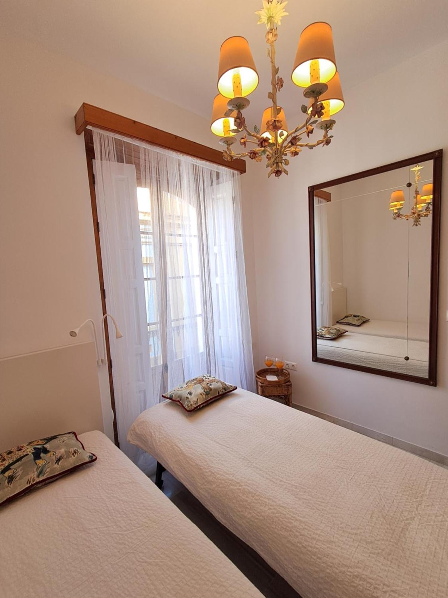 Apartamentos Almirante Hoyos إشبيلية المظهر الخارجي الصورة