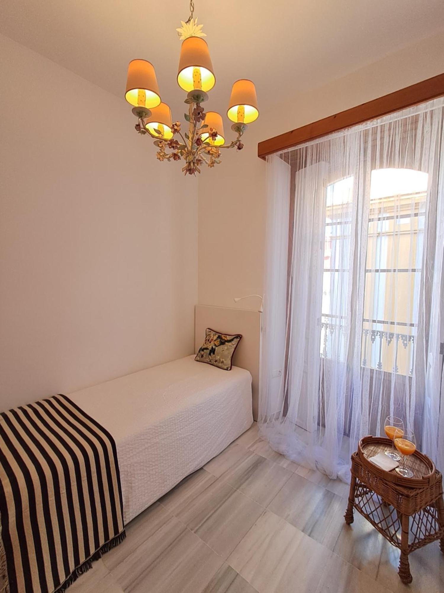 Apartamentos Almirante Hoyos إشبيلية المظهر الخارجي الصورة