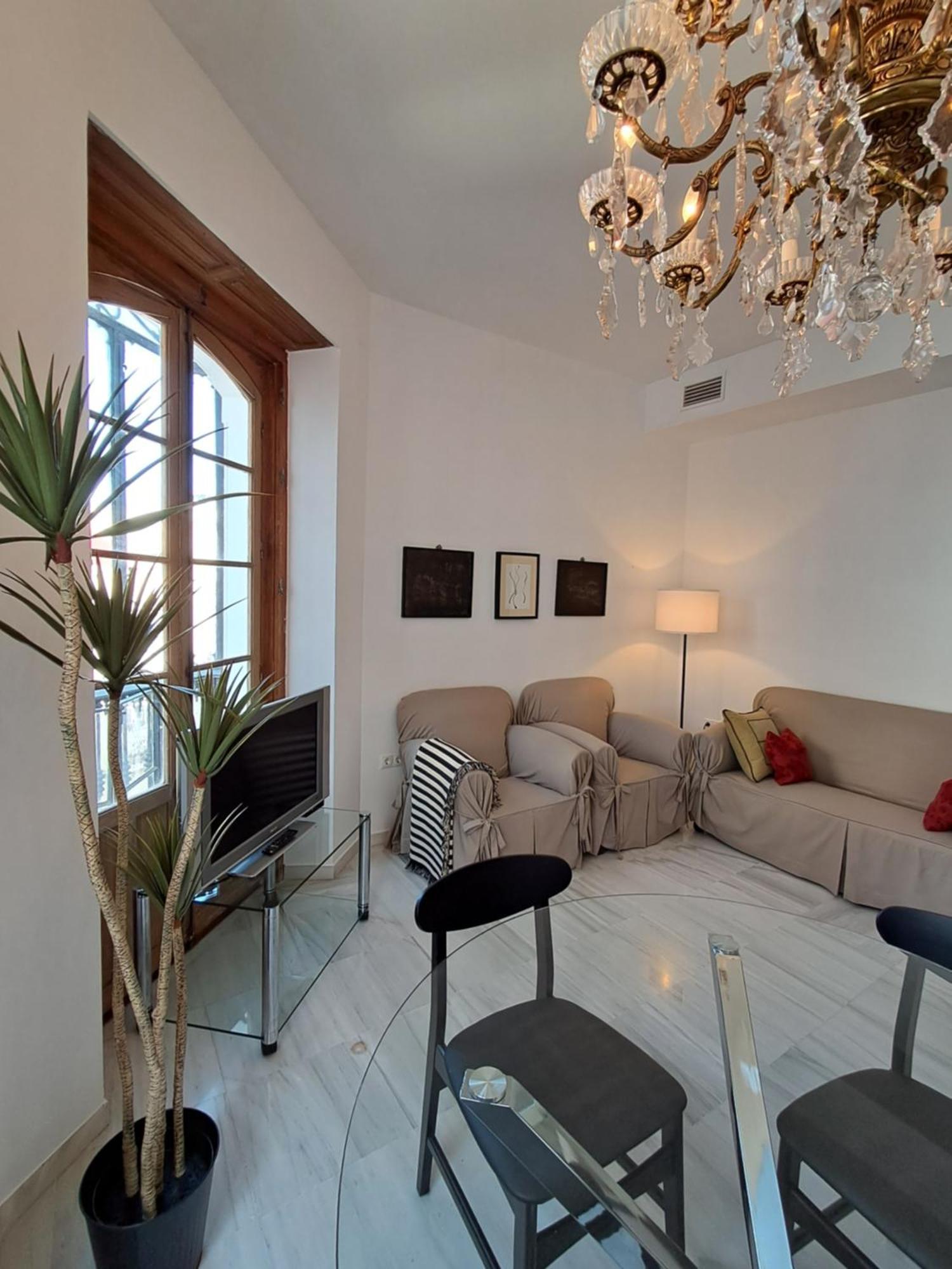 Apartamentos Almirante Hoyos إشبيلية المظهر الخارجي الصورة